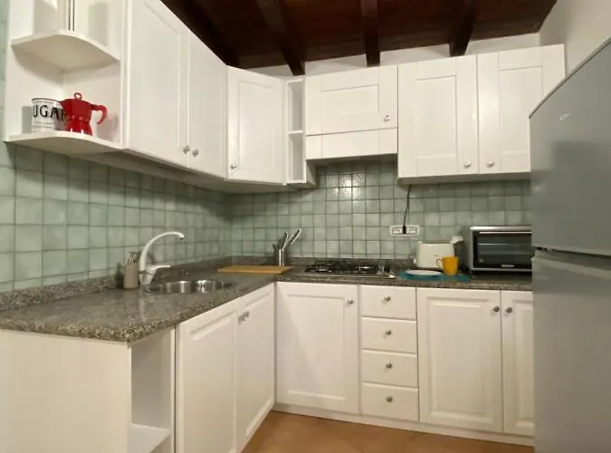 Casa Porta Smeralda * Ольбия