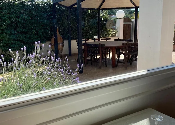 Casa Porta Smeralda אולביה